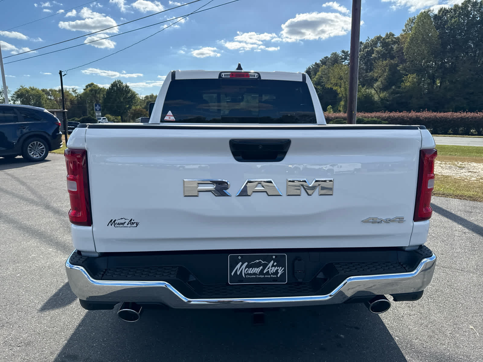 2026 RAM Ram 1500 RAM 1500 TRADESMAN CREW CAB 4X4 5'7' BOX