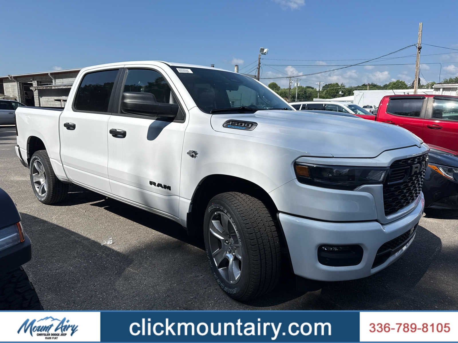 2026 RAM Ram 1500 RAM 1500 EXPRESS CREW CAB 4X4 5'7' BOX