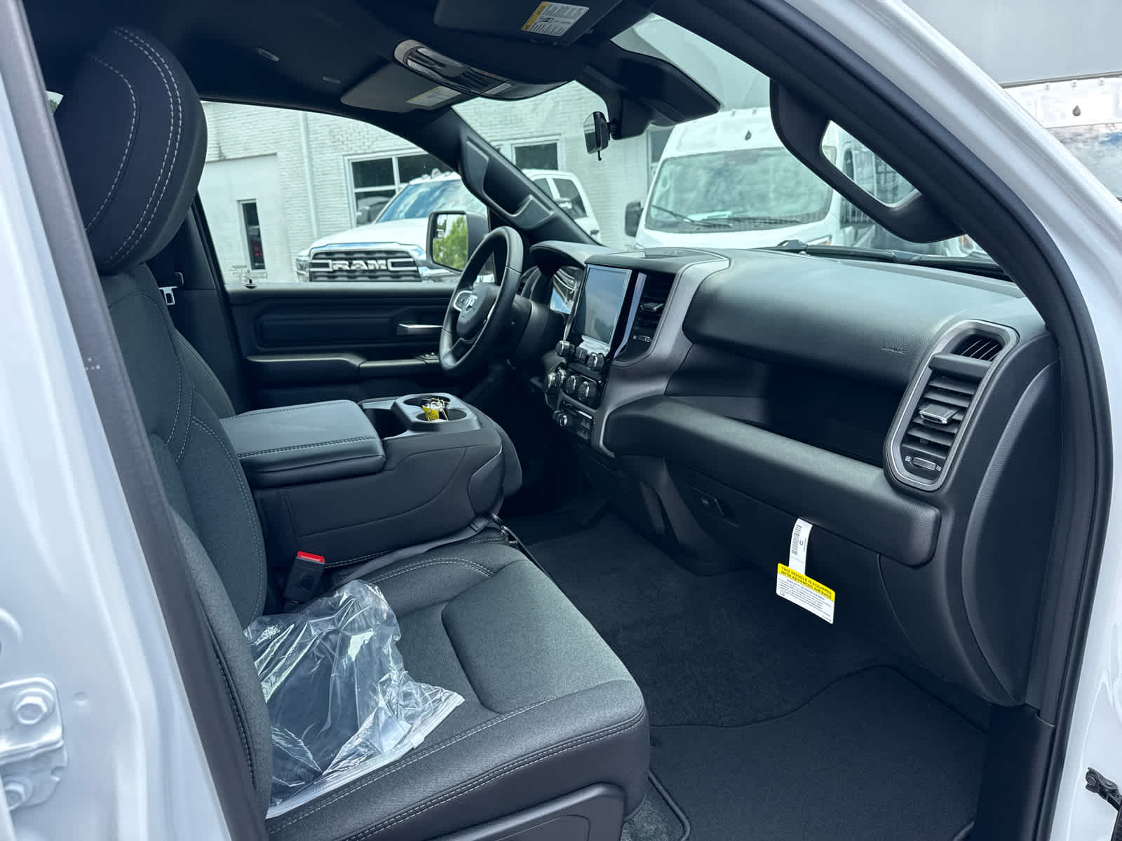 2026 RAM Ram 1500 RAM 1500 EXPRESS CREW CAB 4X4 5'7' BOX