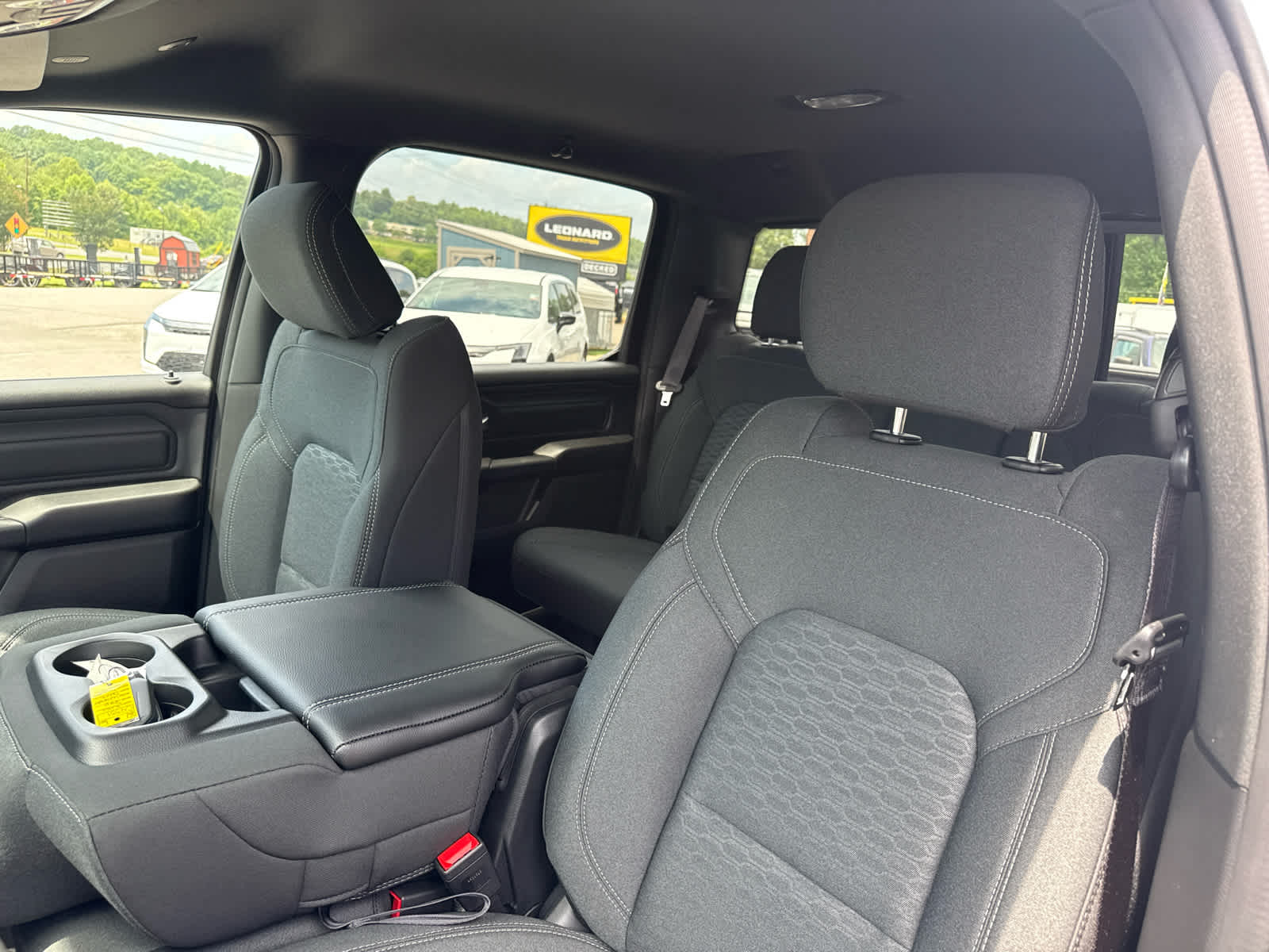 2026 RAM Ram 1500 RAM 1500 EXPRESS CREW CAB 4X4 5'7' BOX
