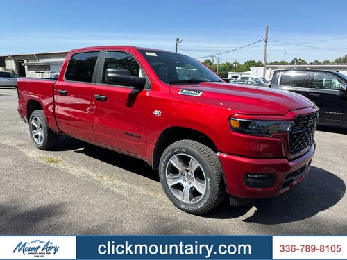 2026 RAM Ram 1500 RAM 1500 EXPRESS CREW CAB 4X4 5'7' BOX