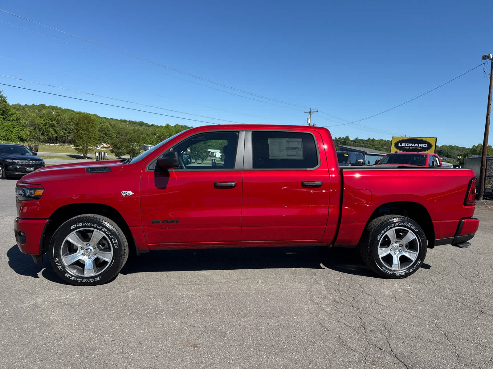 2026 RAM Ram 1500 RAM 1500 EXPRESS CREW CAB 4X4 5'7' BOX