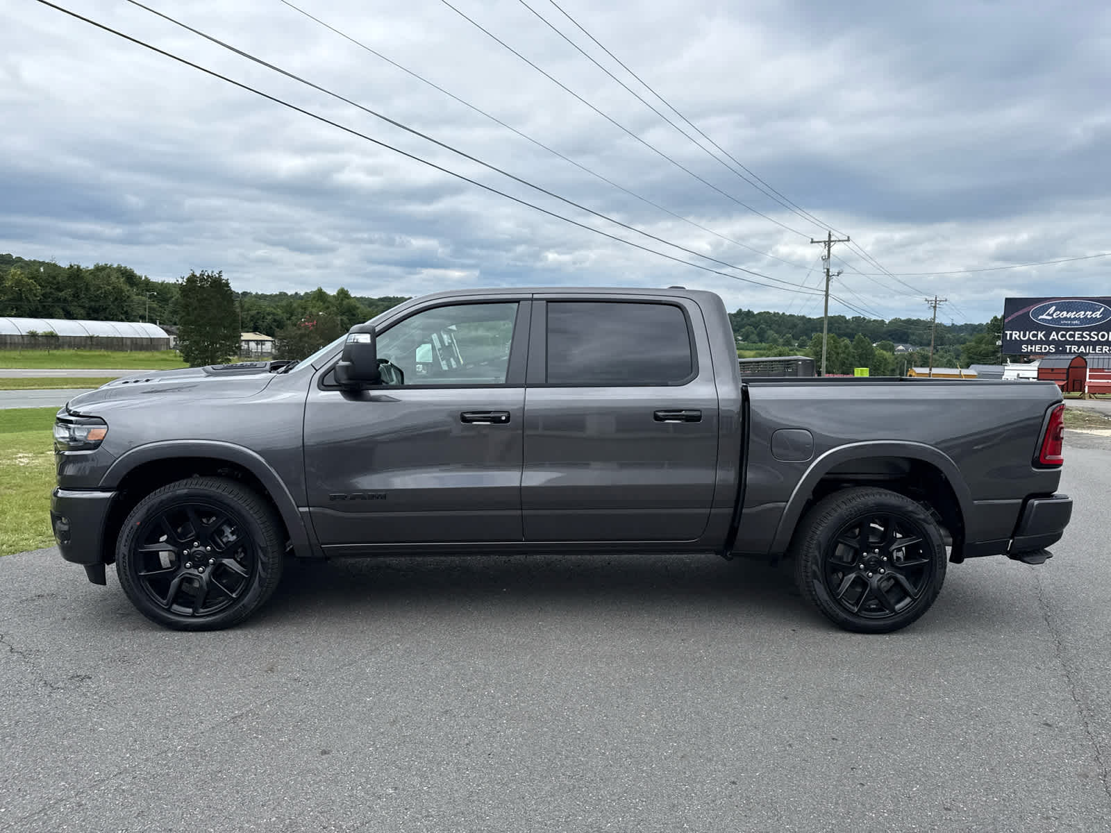 2026 RAM Ram 1500 RAM 1500 LARAMIE CREW CAB 4X4 5'7' BOX