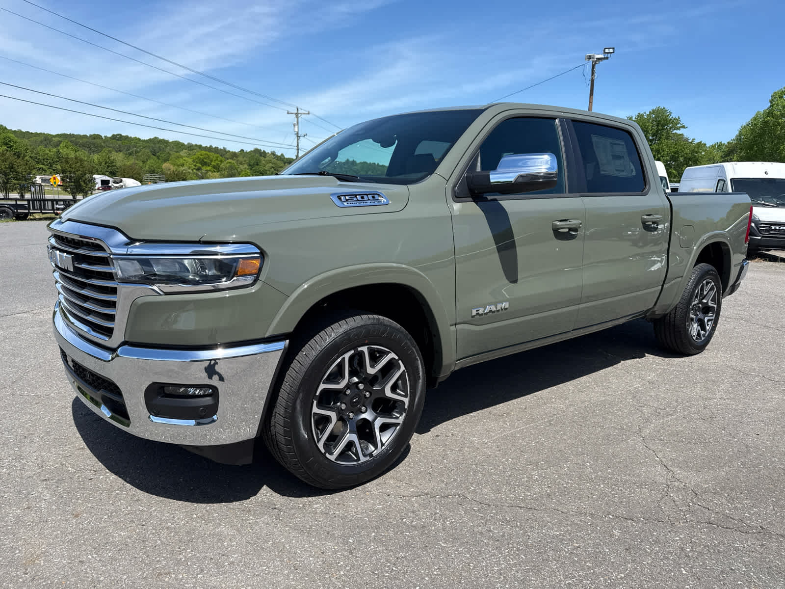 2026 RAM Ram 1500 RAM 1500 LARAMIE CREW CAB 4X4 5'7' BOX