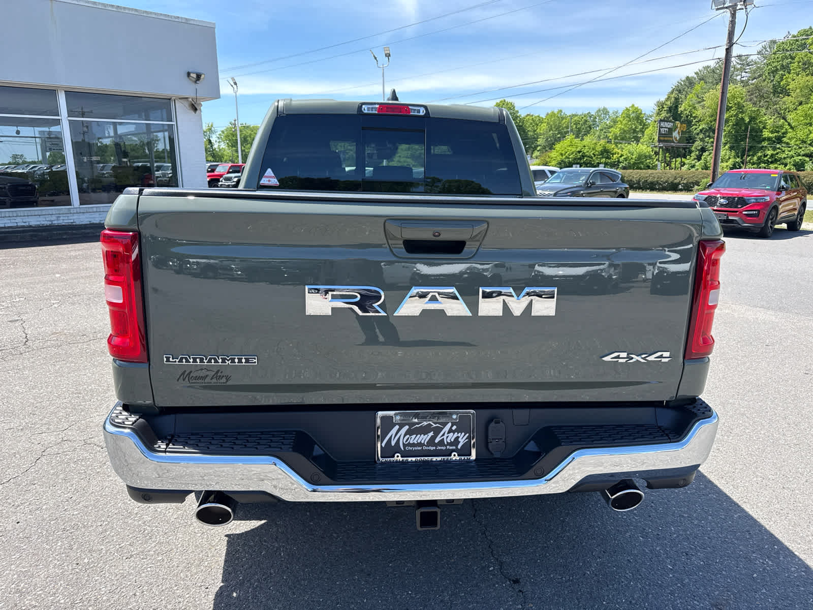 2026 RAM Ram 1500 RAM 1500 LARAMIE CREW CAB 4X4 5'7' BOX