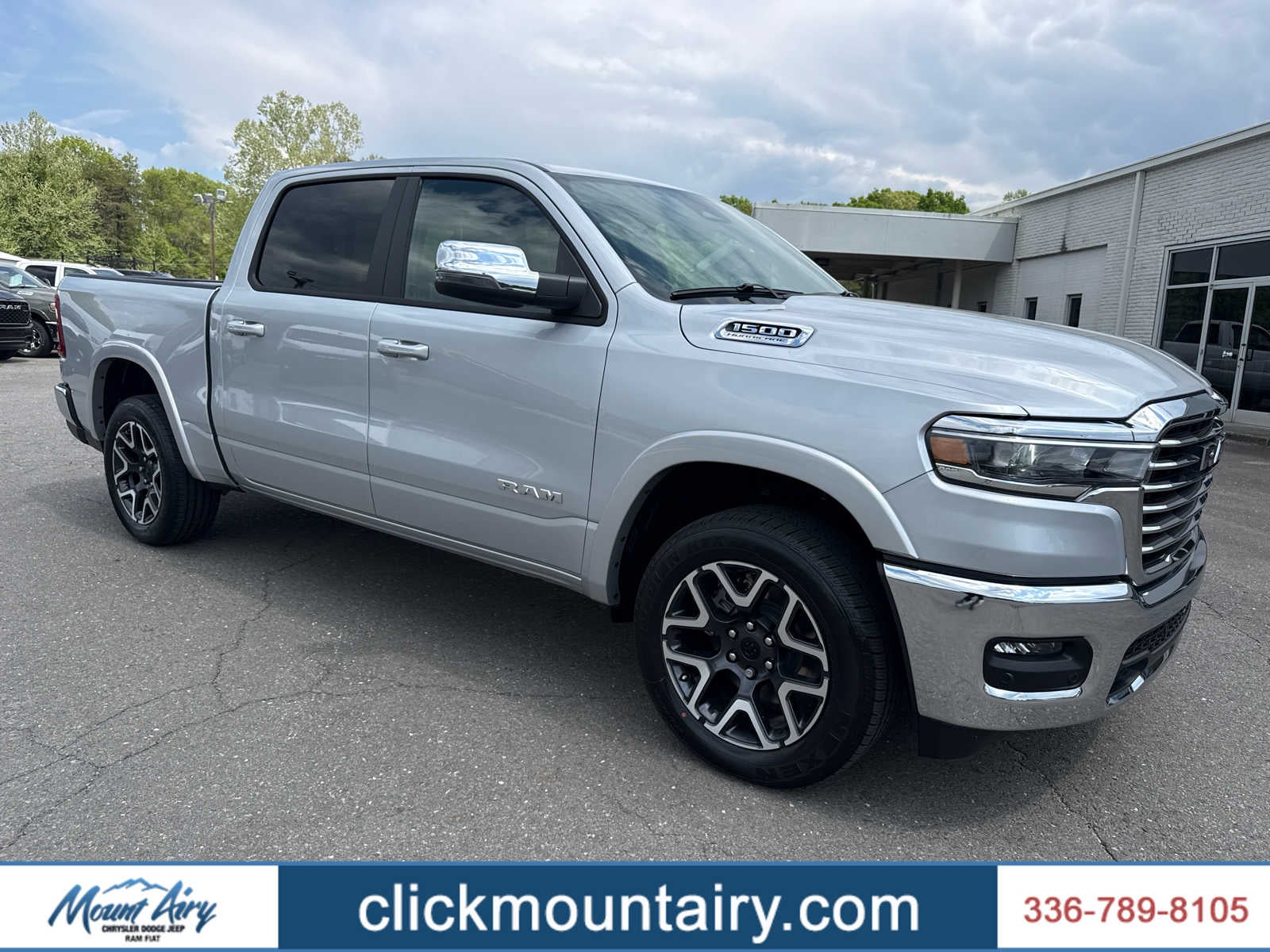 2026 RAM Ram 1500 RAM 1500 LARAMIE CREW CAB 4X4 5'7' BOX