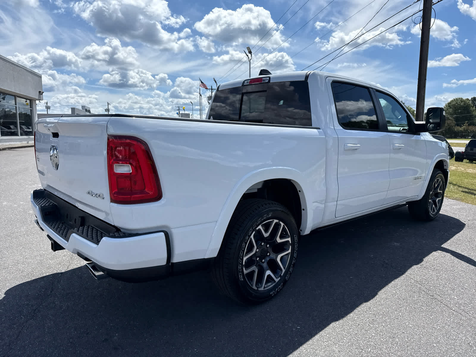 2026 RAM Ram 1500 RAM 1500 LARAMIE CREW CAB 4X4 5'7' BOX