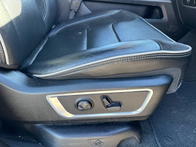 2024 RAM 1500 Laramie Crew Cab 4x4 5'7' Box