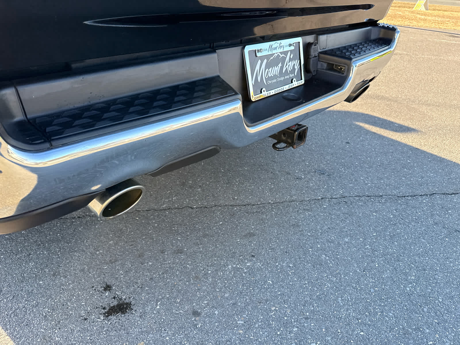 2024 RAM 1500 Laramie Crew Cab 4x4 5'7' Box