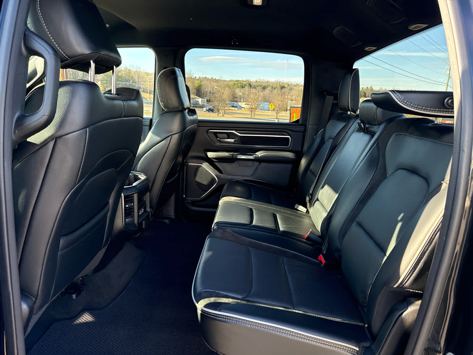 2024 RAM 1500 Laramie Crew Cab 4x4 5'7' Box