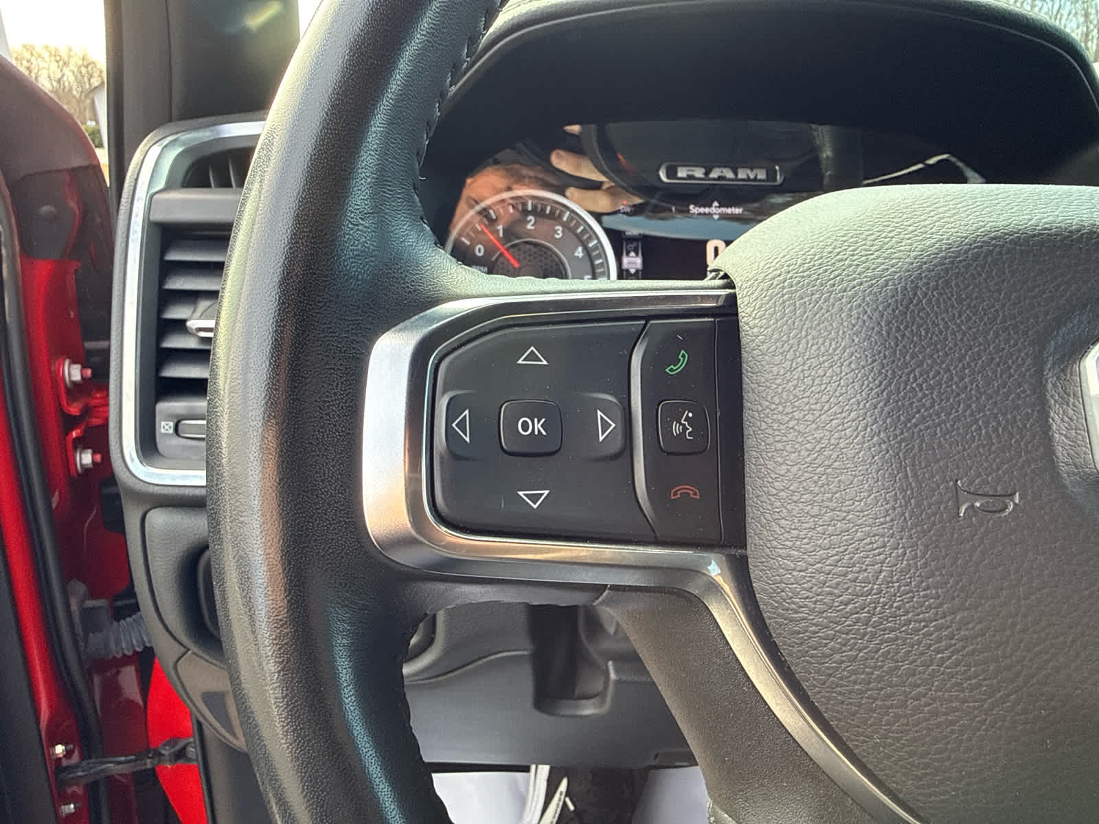 2024 RAM 1500 Laramie Crew Cab 4x4 5'7' Box