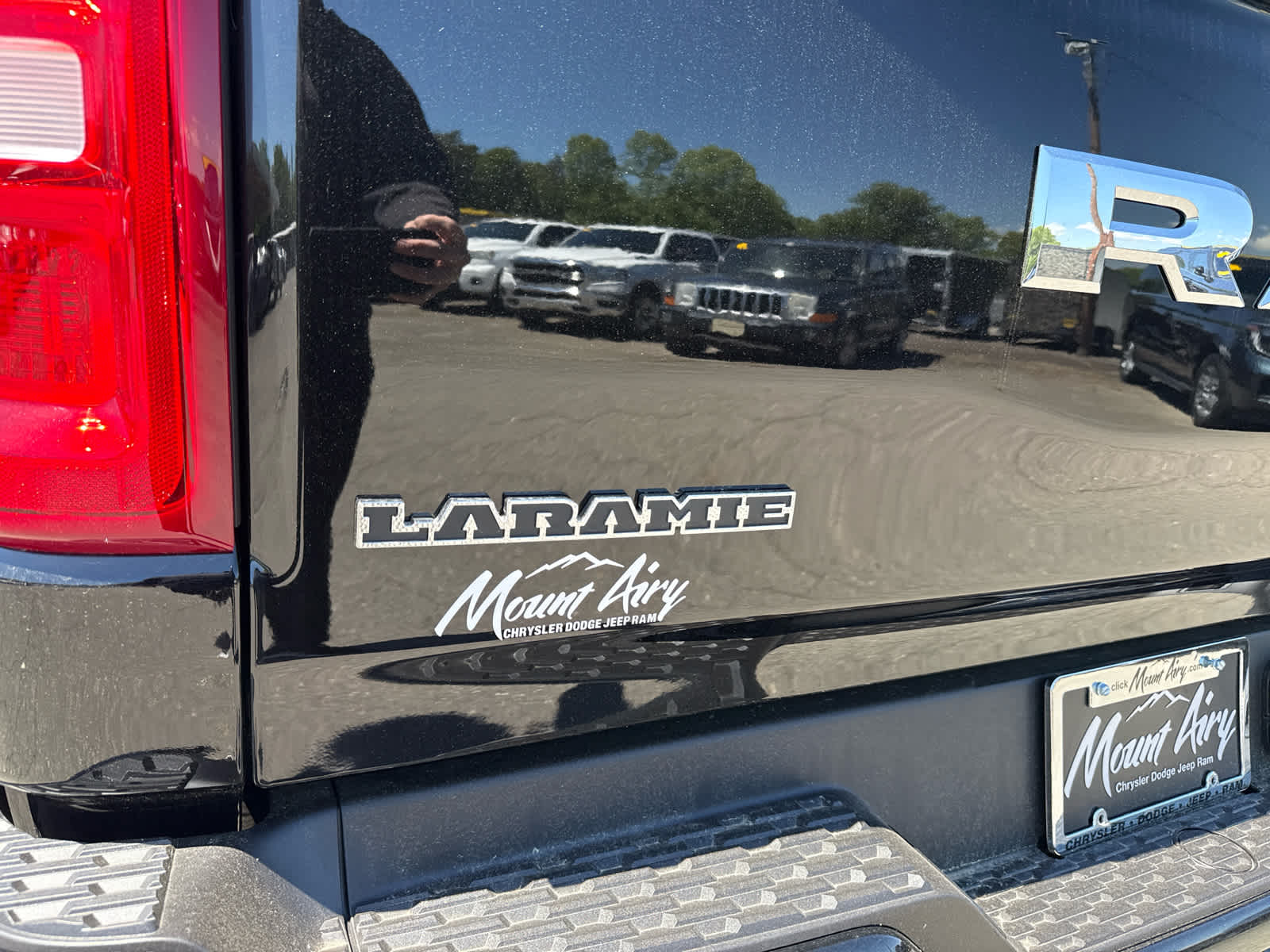 2026 RAM Ram 1500 RAM 1500 LARAMIE CREW CAB 4X4 5'7' BOX