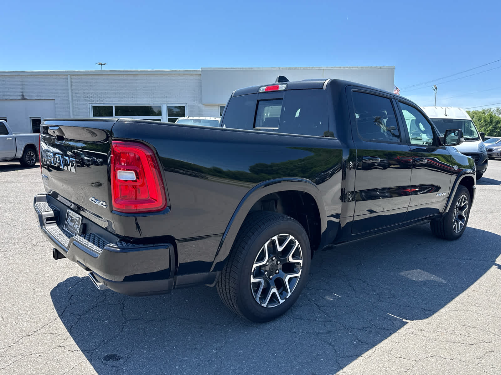 2026 RAM Ram 1500 RAM 1500 LARAMIE CREW CAB 4X4 5'7' BOX