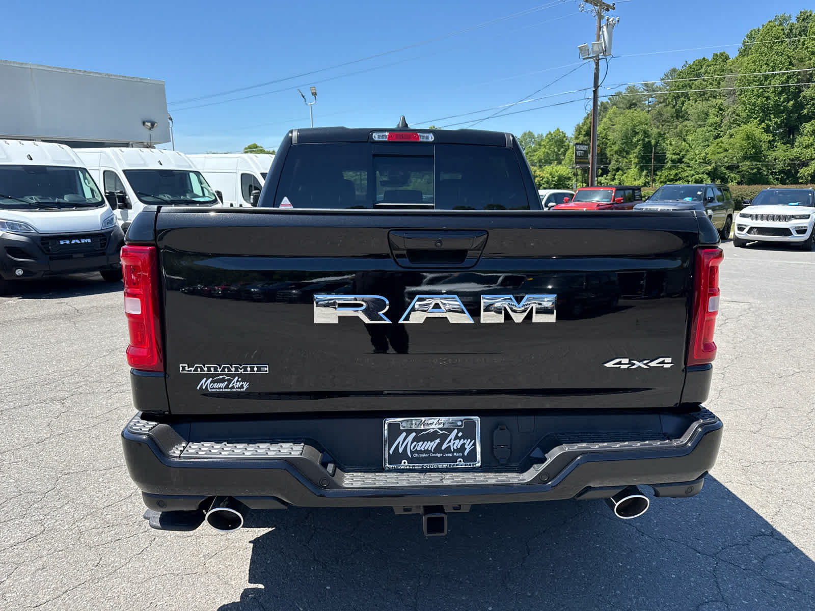 2026 RAM Ram 1500 RAM 1500 LARAMIE CREW CAB 4X4 5'7' BOX