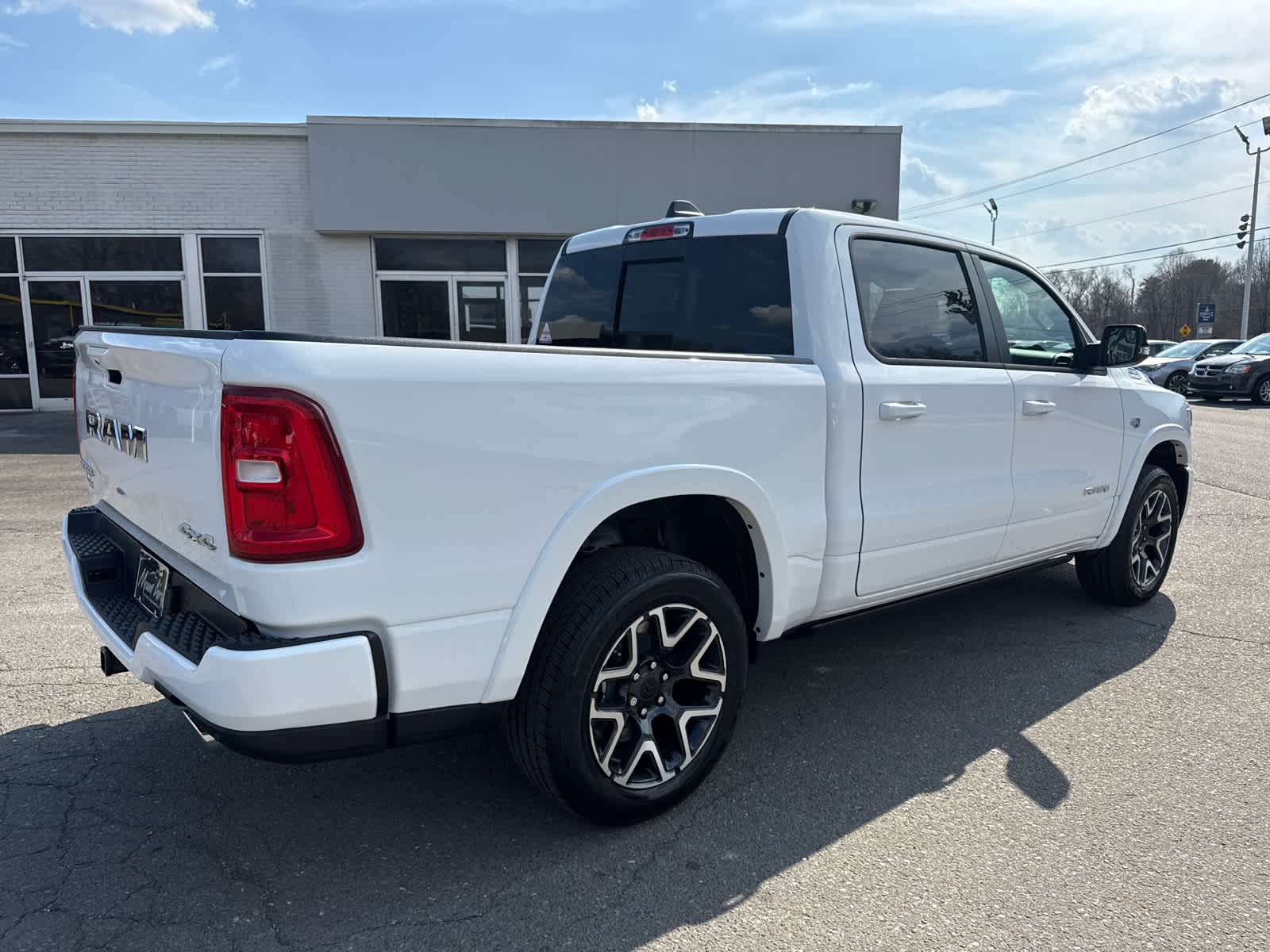 2026 RAM Ram 1500 RAM 1500 LARAMIE CREW CAB 4X4 5'7' BOX