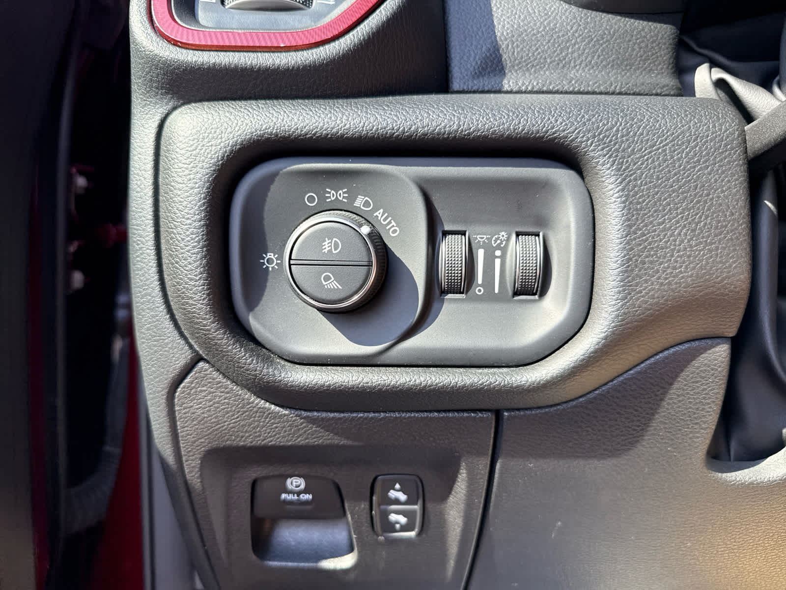 2025 RAM 1500 Rebel Crew Cab 4x4 5'7' Box