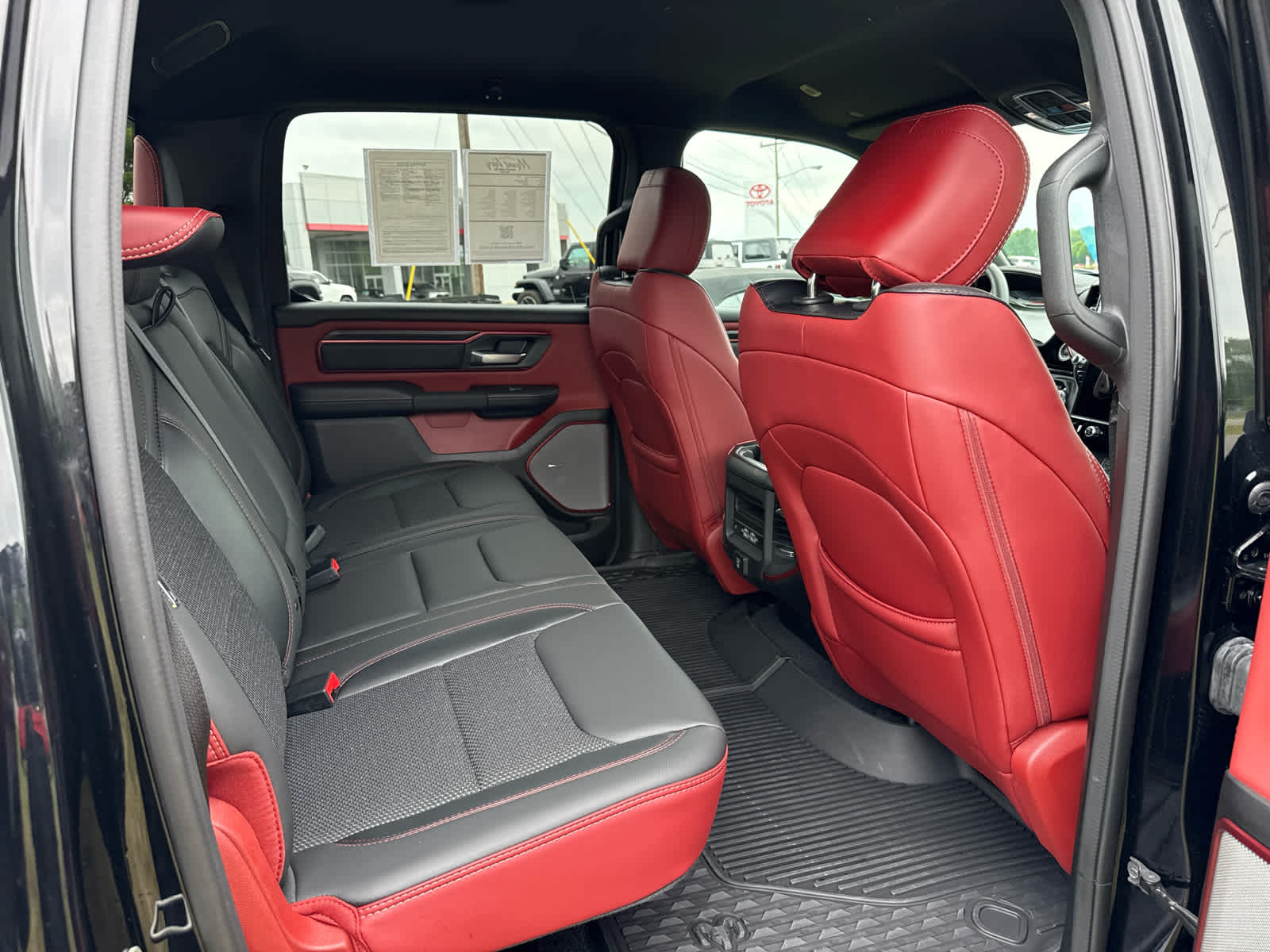 2025 RAM 1500 Rebel Crew Cab 4x4 5'7' Box