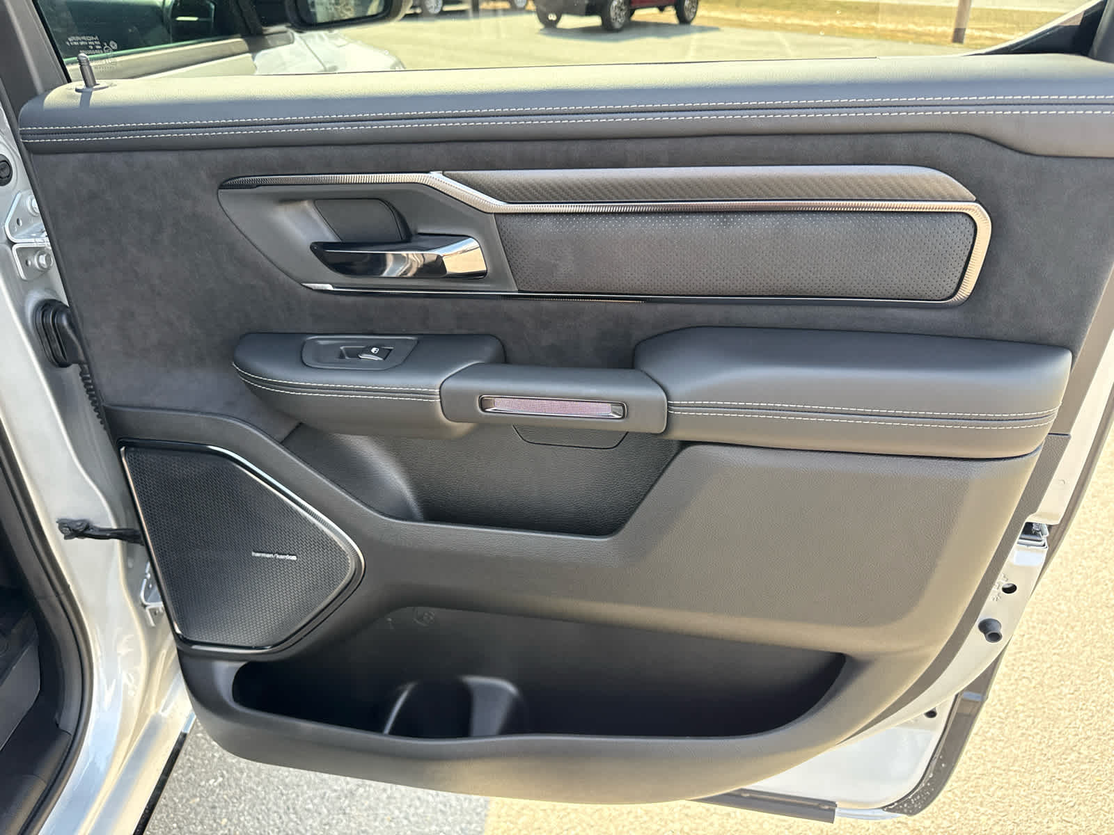 2026 RAM Ram 1500 RAM 1500 RHO CREW CAB 4X4 5'7' BOX