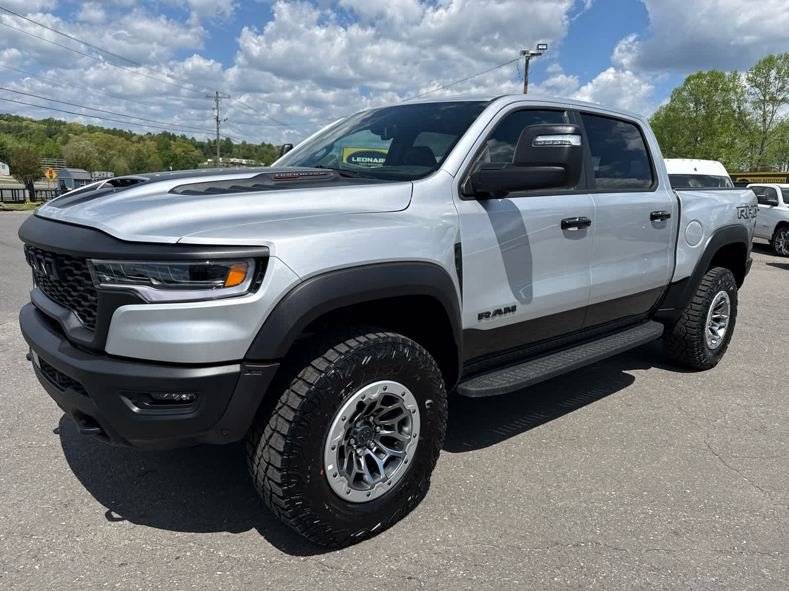 2026 RAM Ram 1500 RAM 1500 RHO CREW CAB 4X4 5'7' BOX