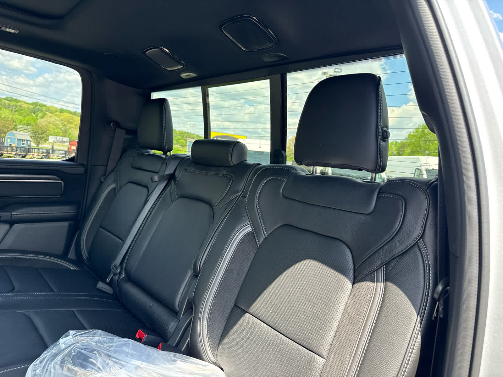 2026 RAM Ram 1500 RAM 1500 RHO CREW CAB 4X4 5'7' BOX