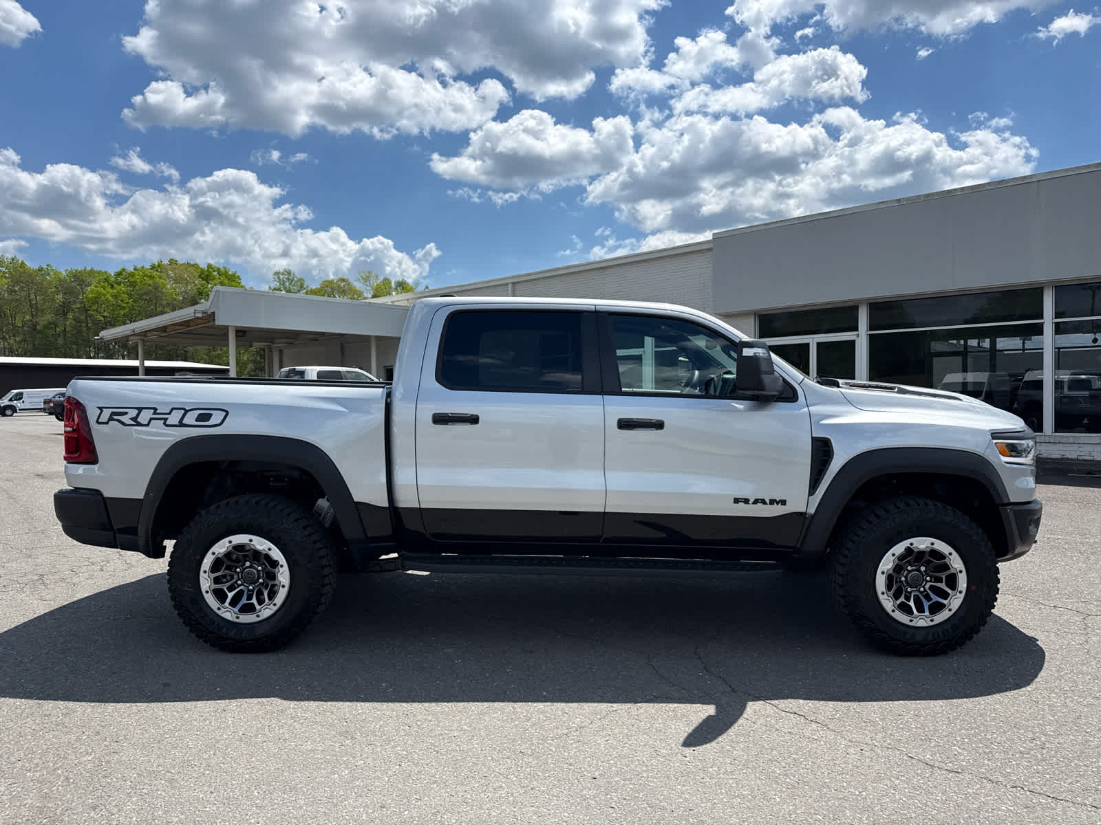 2026 RAM Ram 1500 RAM 1500 RHO CREW CAB 4X4 5'7' BOX