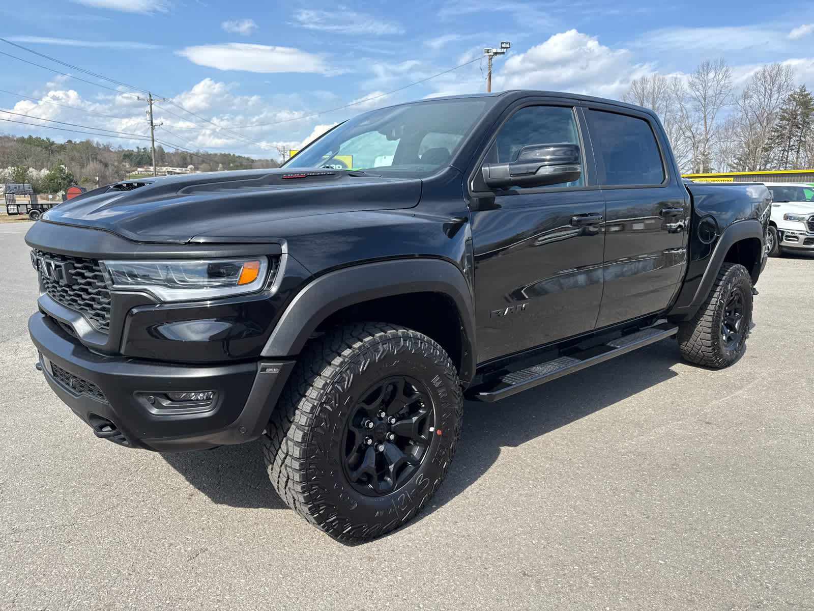 2026 RAM Ram 1500 RAM 1500 RHO CREW CAB 4X4 5'7' BOX