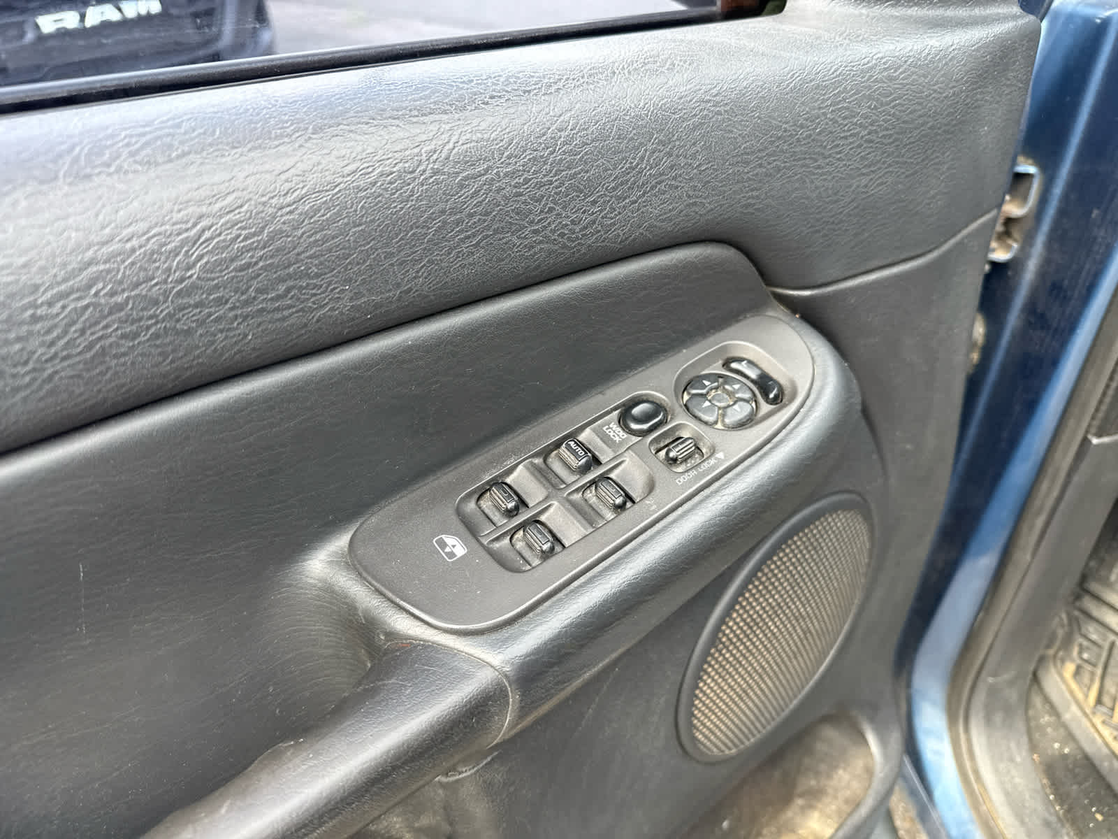 2005 Dodge Ram 1500 SLT