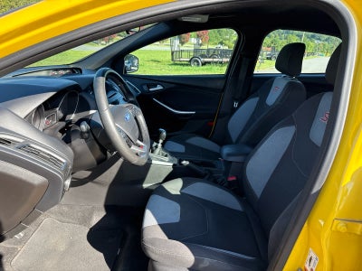 2017 Ford Focus ST ST