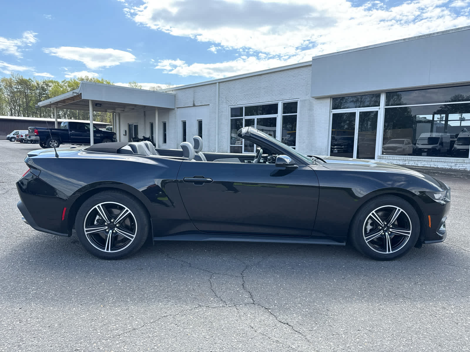 2024 Ford Mustang EcoBoost Premium