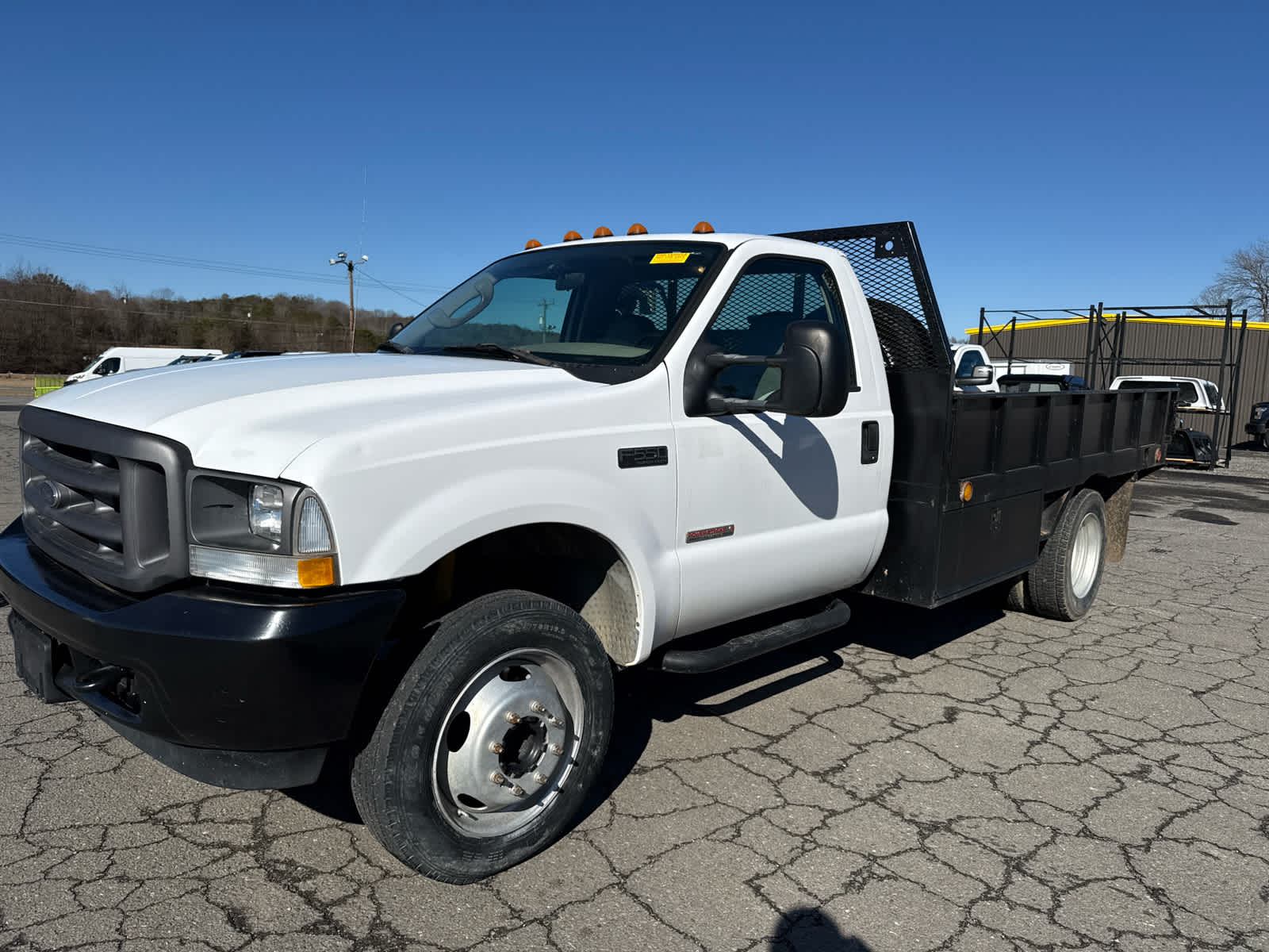2004 Ford F-550 Chassis XL