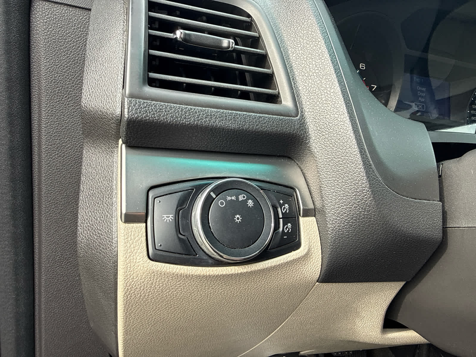 2015 Ford Explorer Base