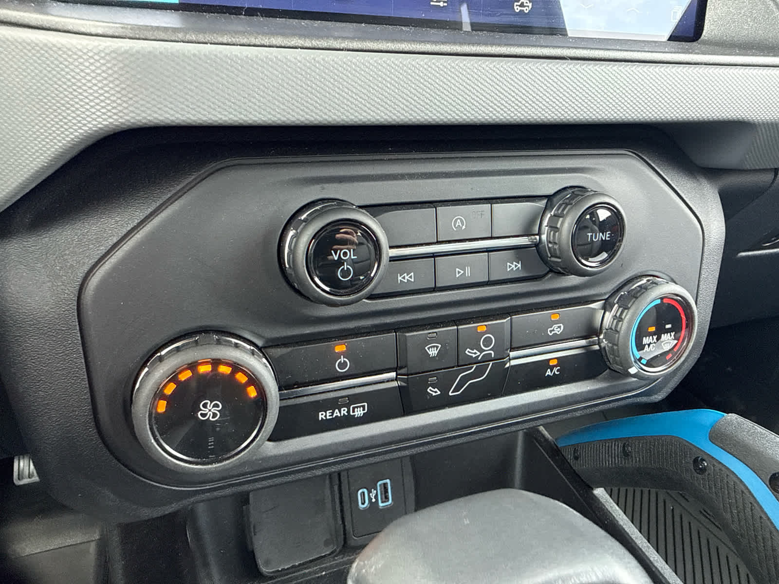 2024 Ford Bronco Black Diamond