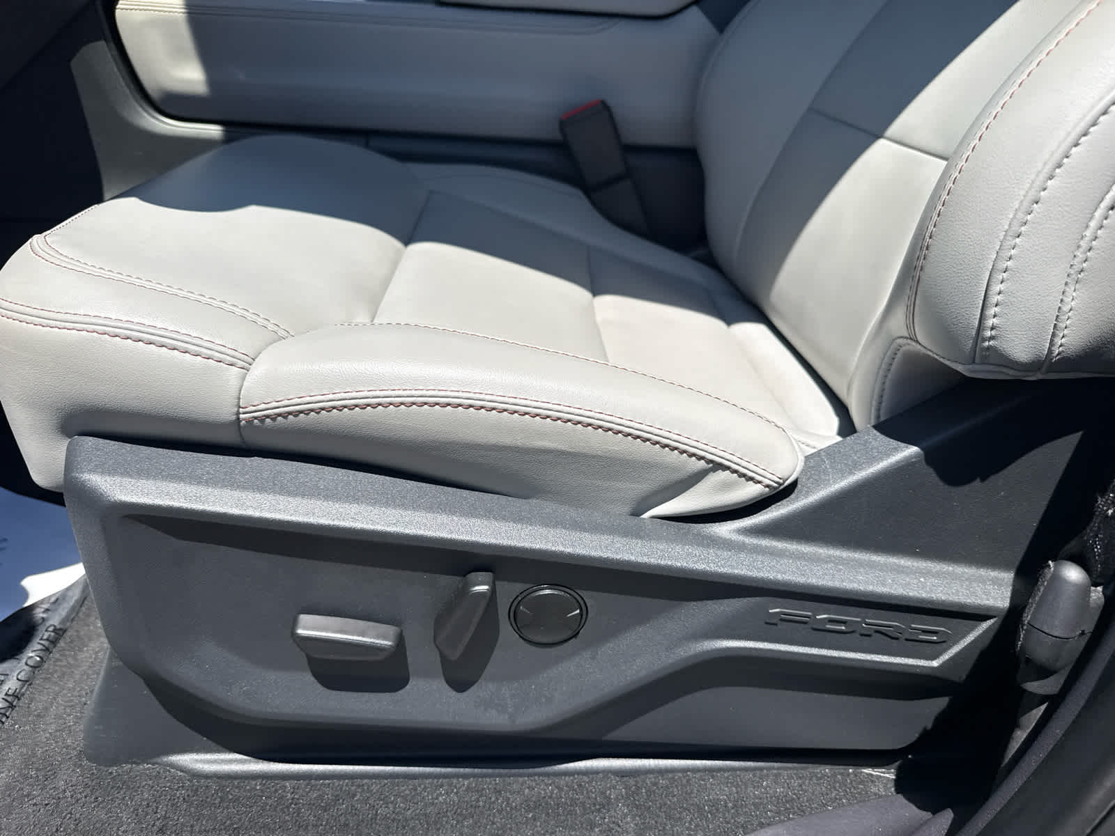 2025 Ford Expedition Active MAX