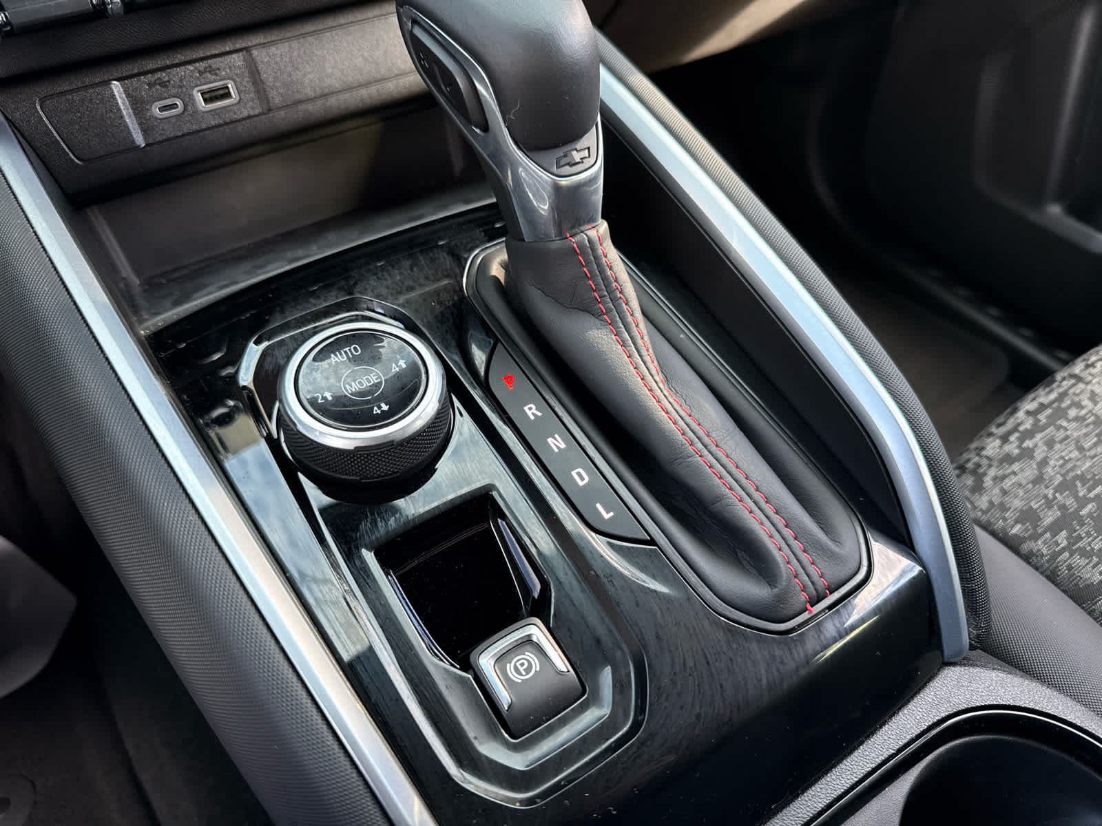 2024 Chevrolet Colorado 4WD Z71