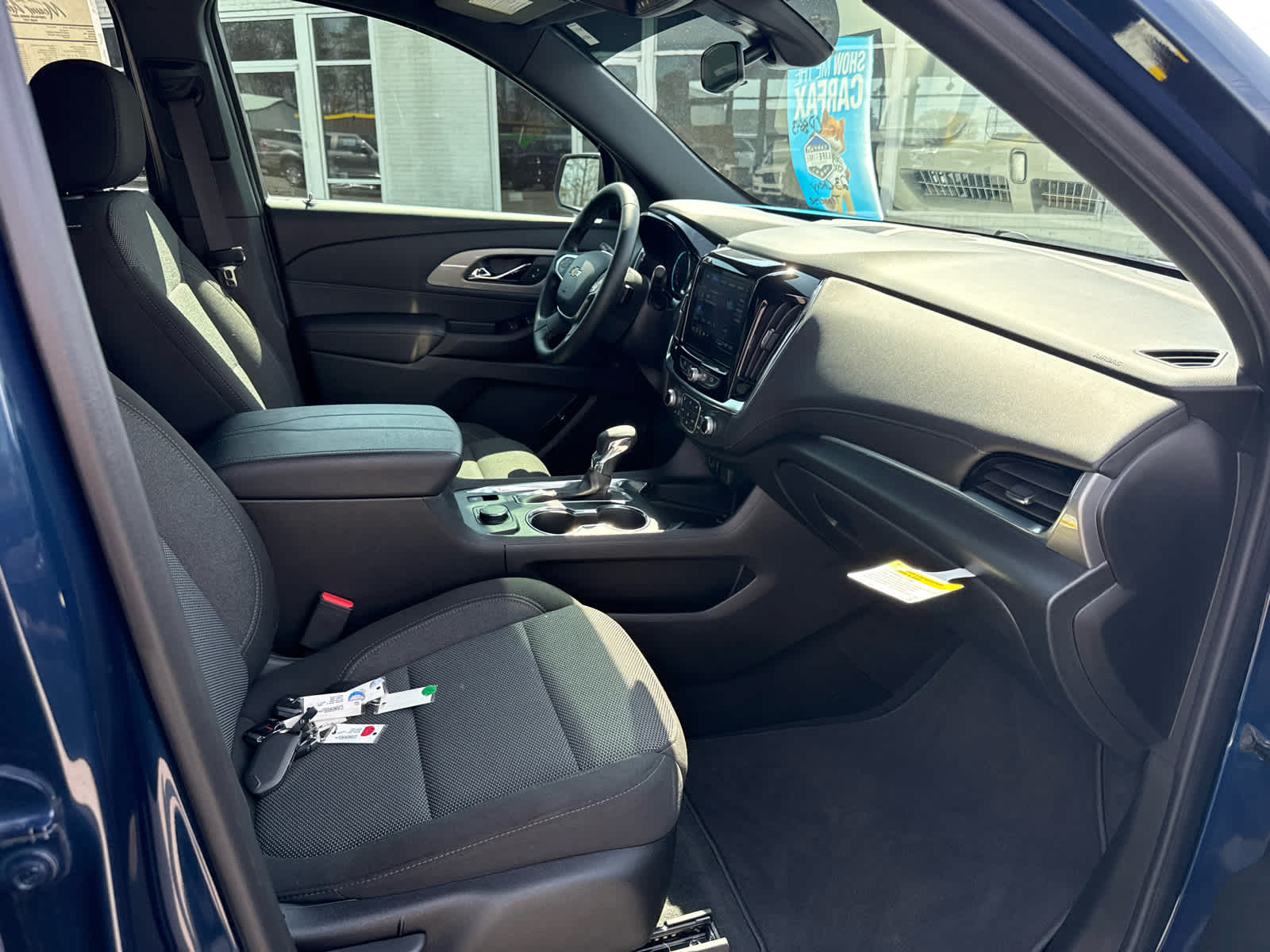 2023 Chevrolet Traverse AWD LT Cloth