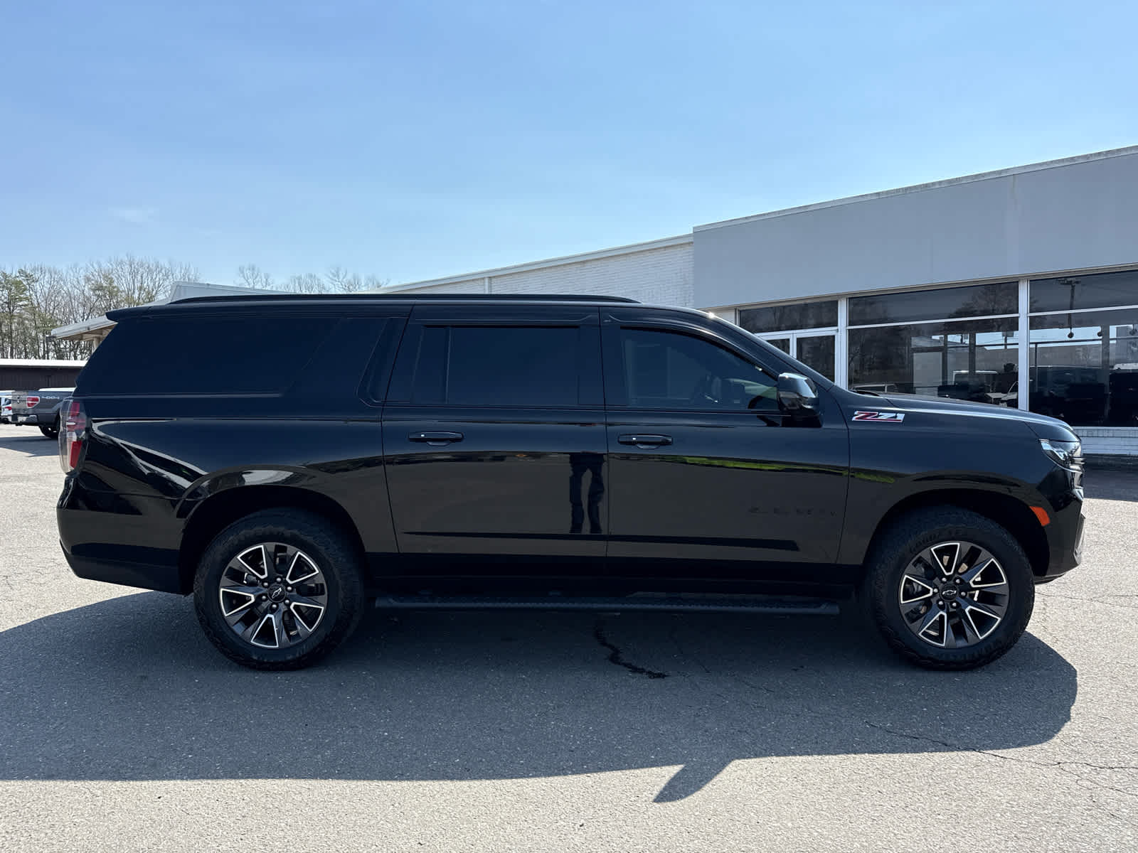 2024 Chevrolet Suburban 4WD Z71