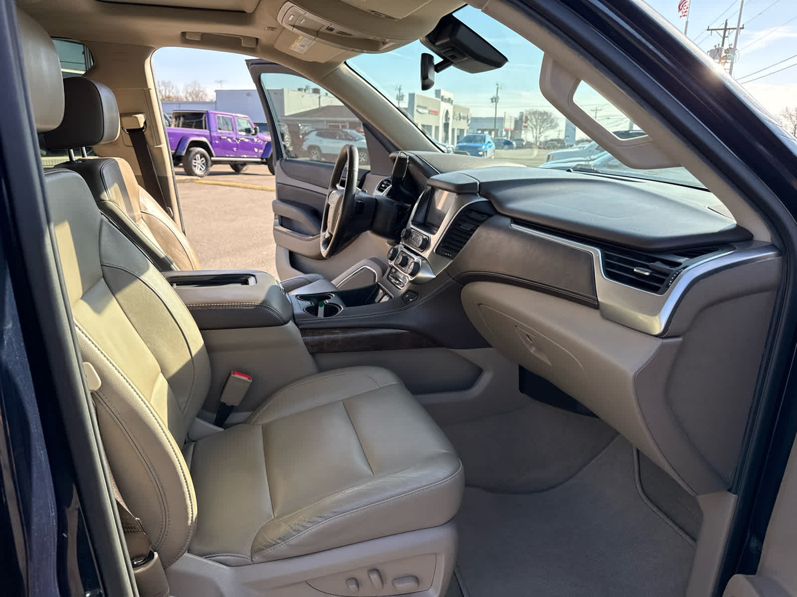 2020 Chevrolet Suburban 4WD LT