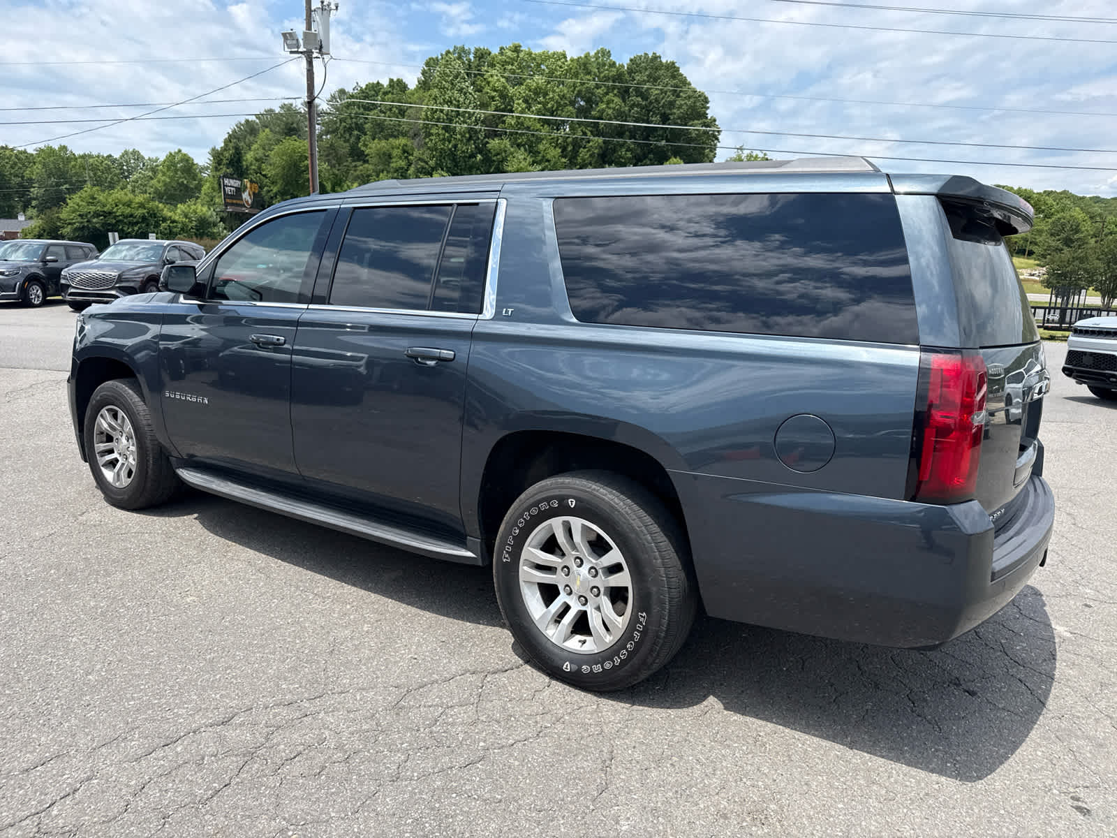2019 Chevrolet Suburban LT