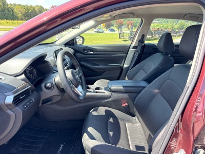 2025 Nissan Altima SV FWD