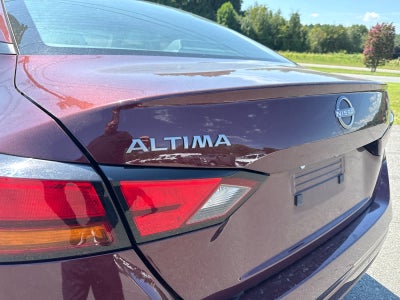 2025 Nissan Altima SV FWD