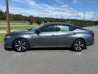 2022 Nissan Altima SL FWD