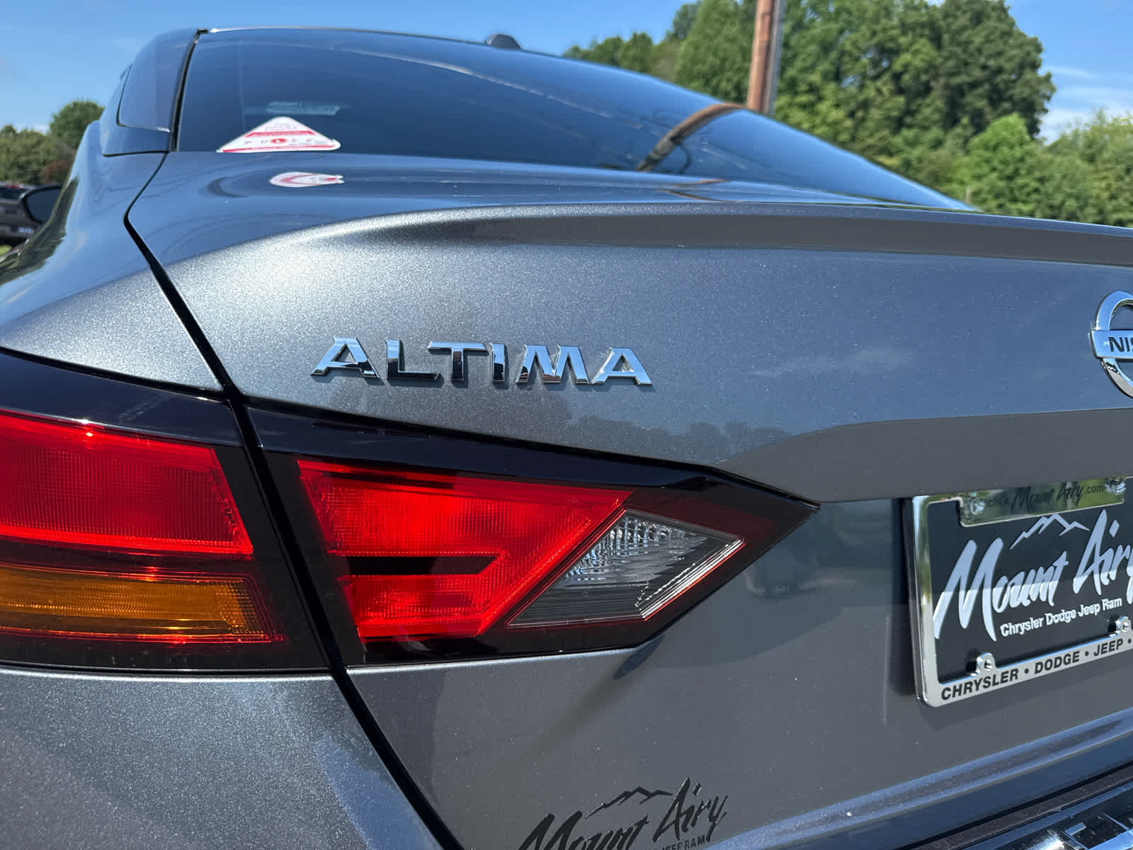 2022 Nissan Altima SL FWD