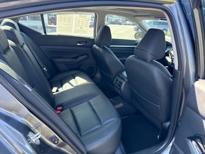 2022 Nissan Altima SL FWD