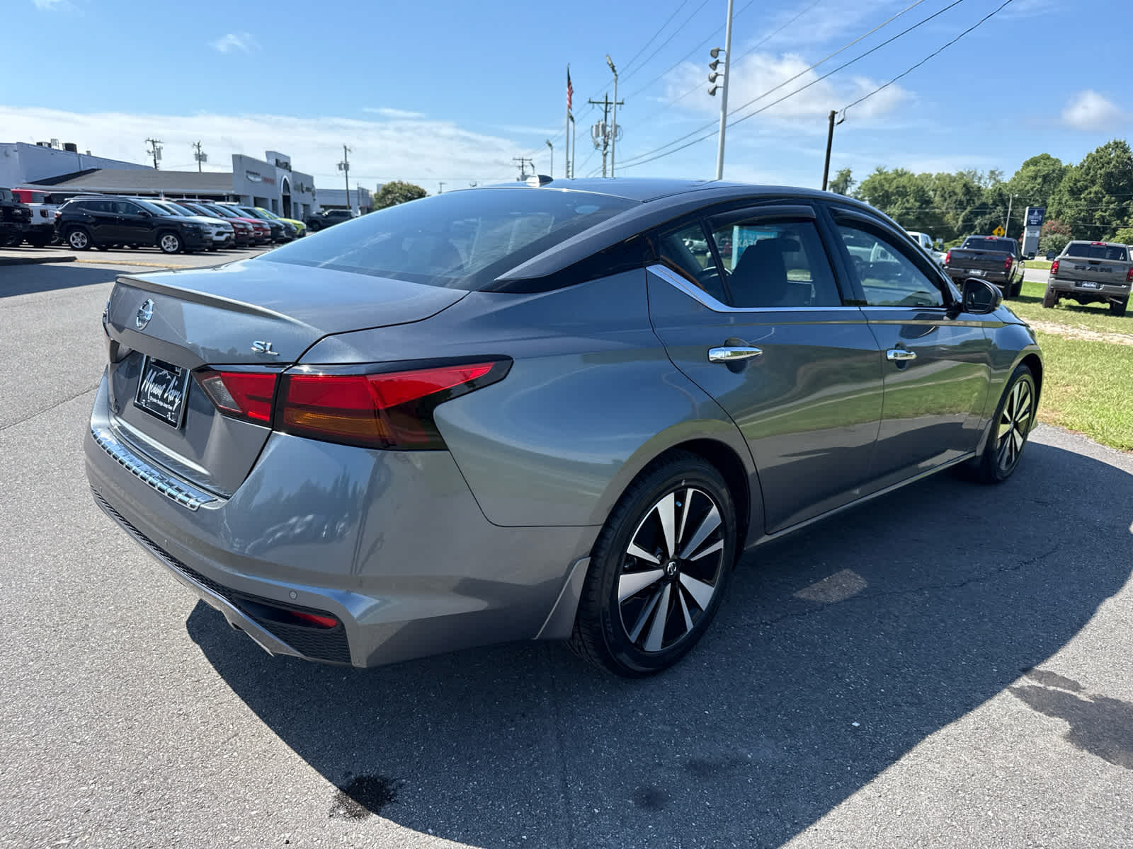 2022 Nissan Altima SL FWD