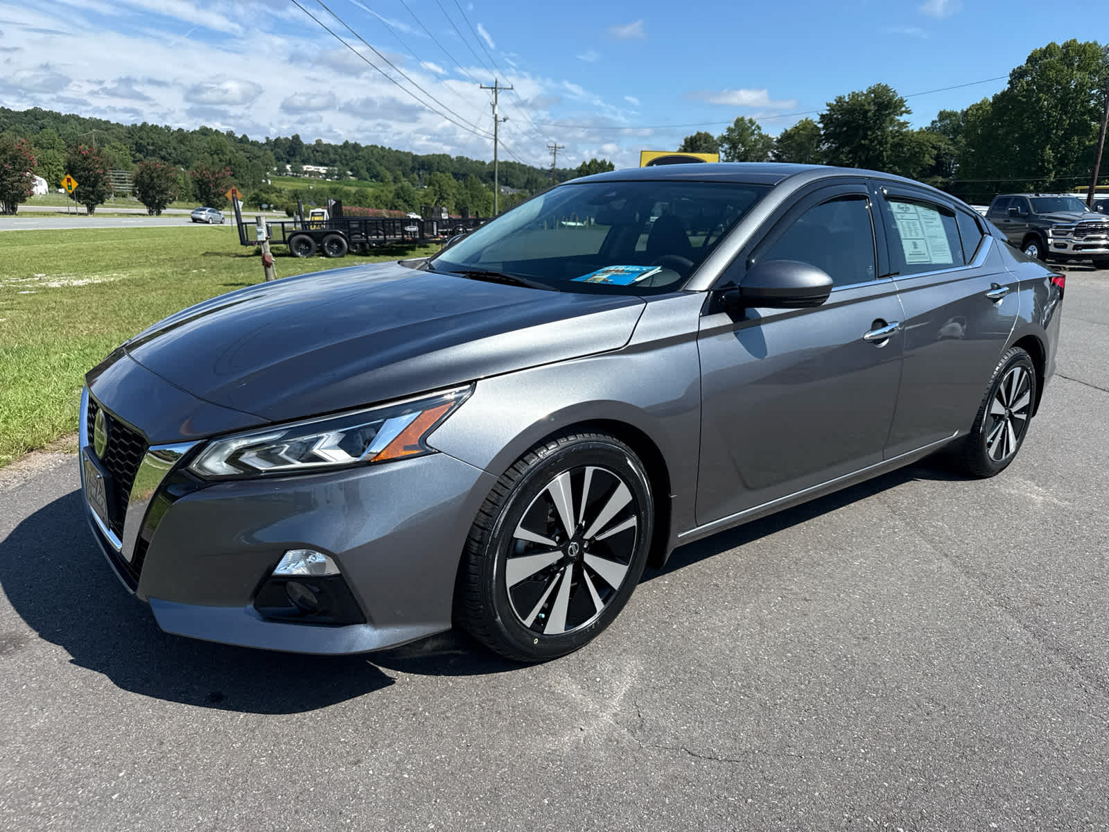 2022 Nissan Altima SL FWD