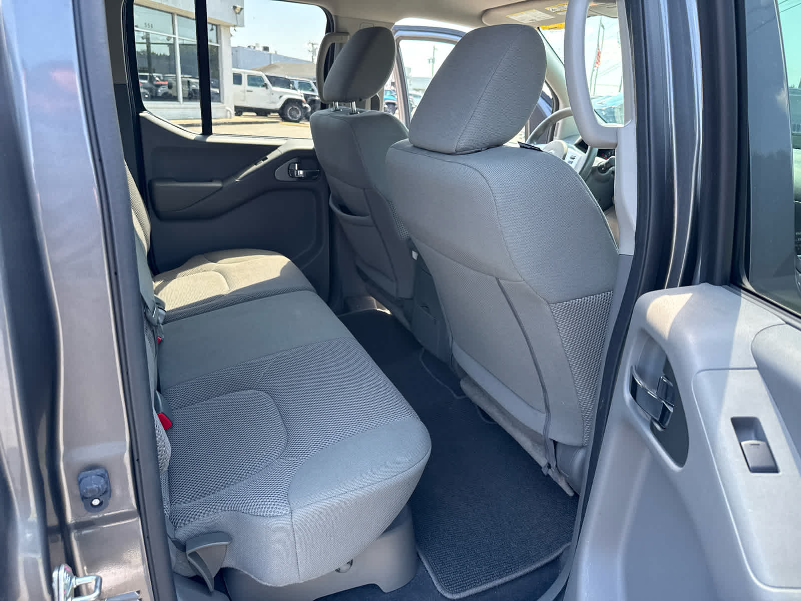 2020 Nissan Frontier SV