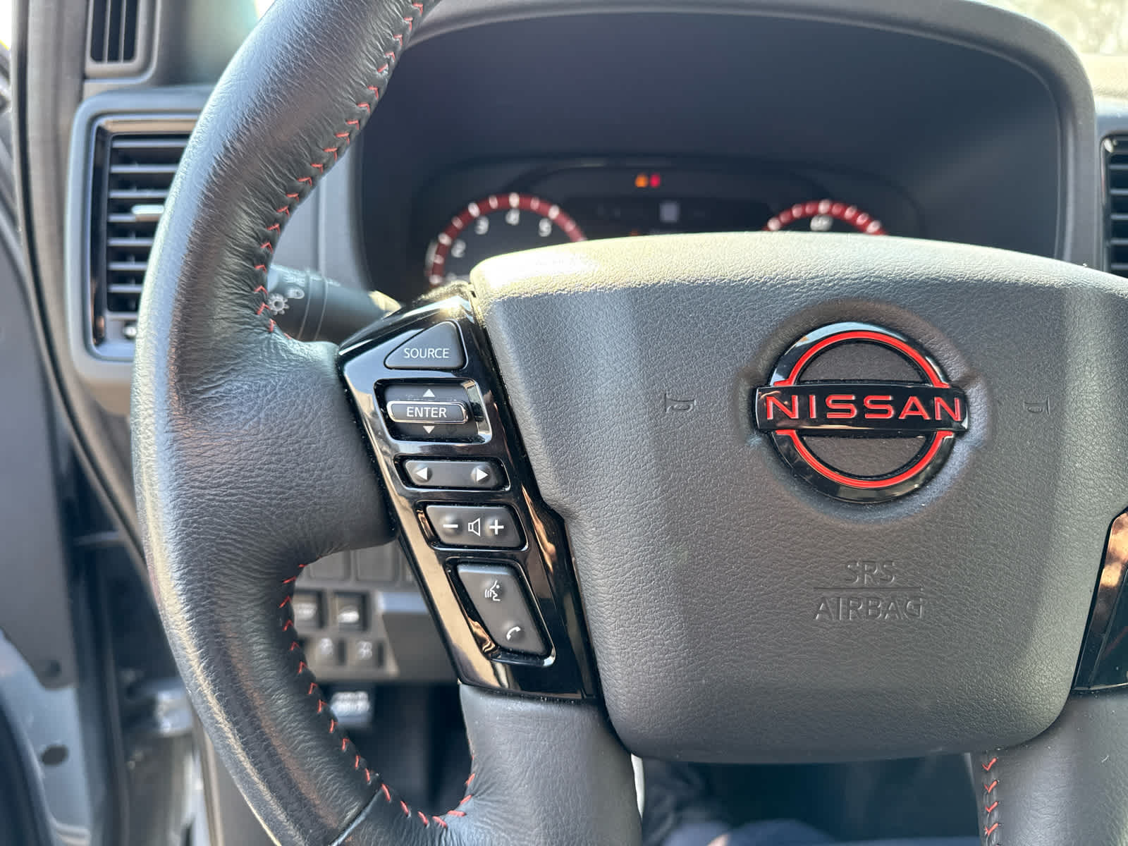 2023 Nissan Frontier Crew Cab PRO-4X 4x4