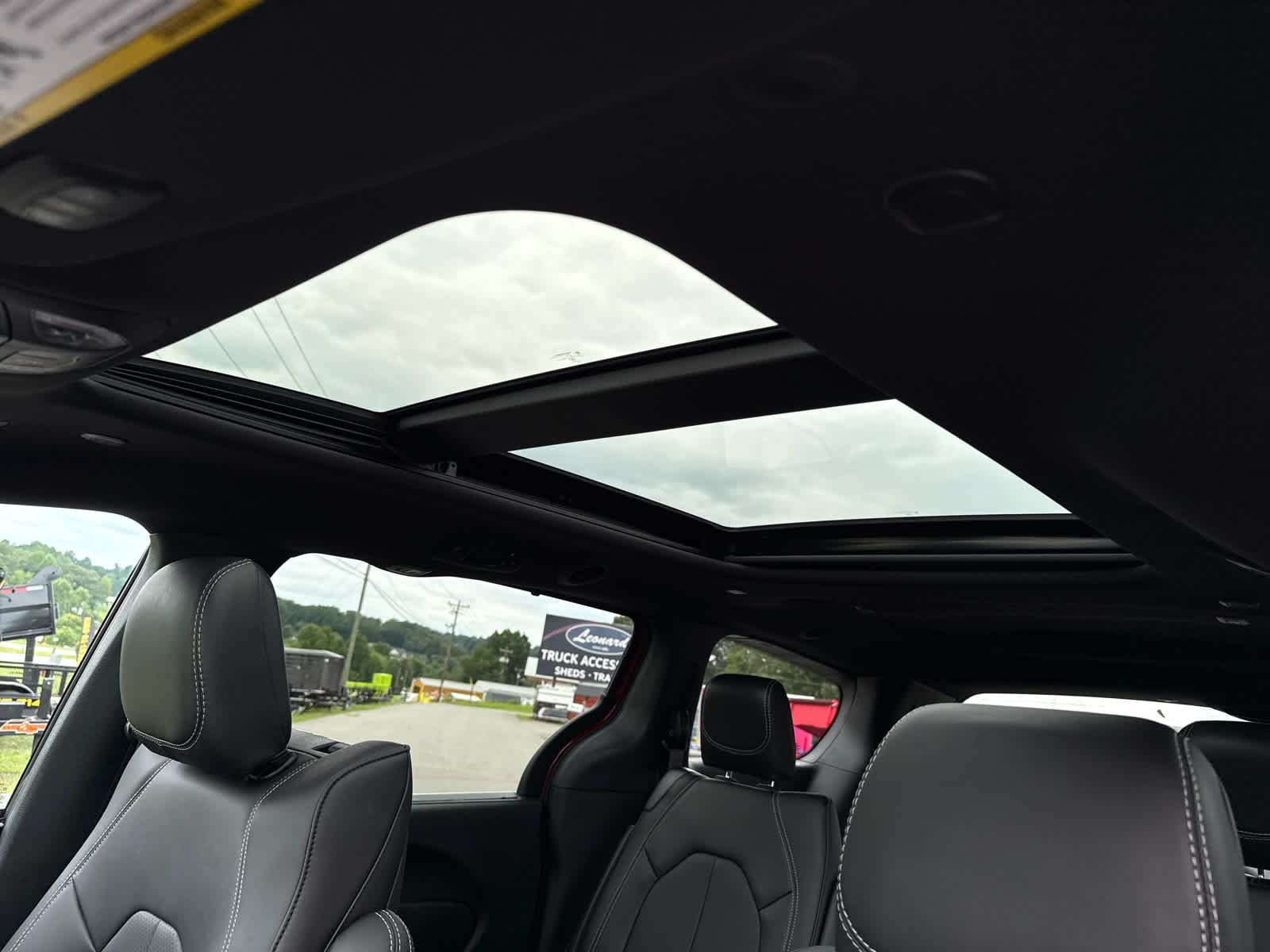 2026 Chrysler Pacifica PACIFICA SELECT