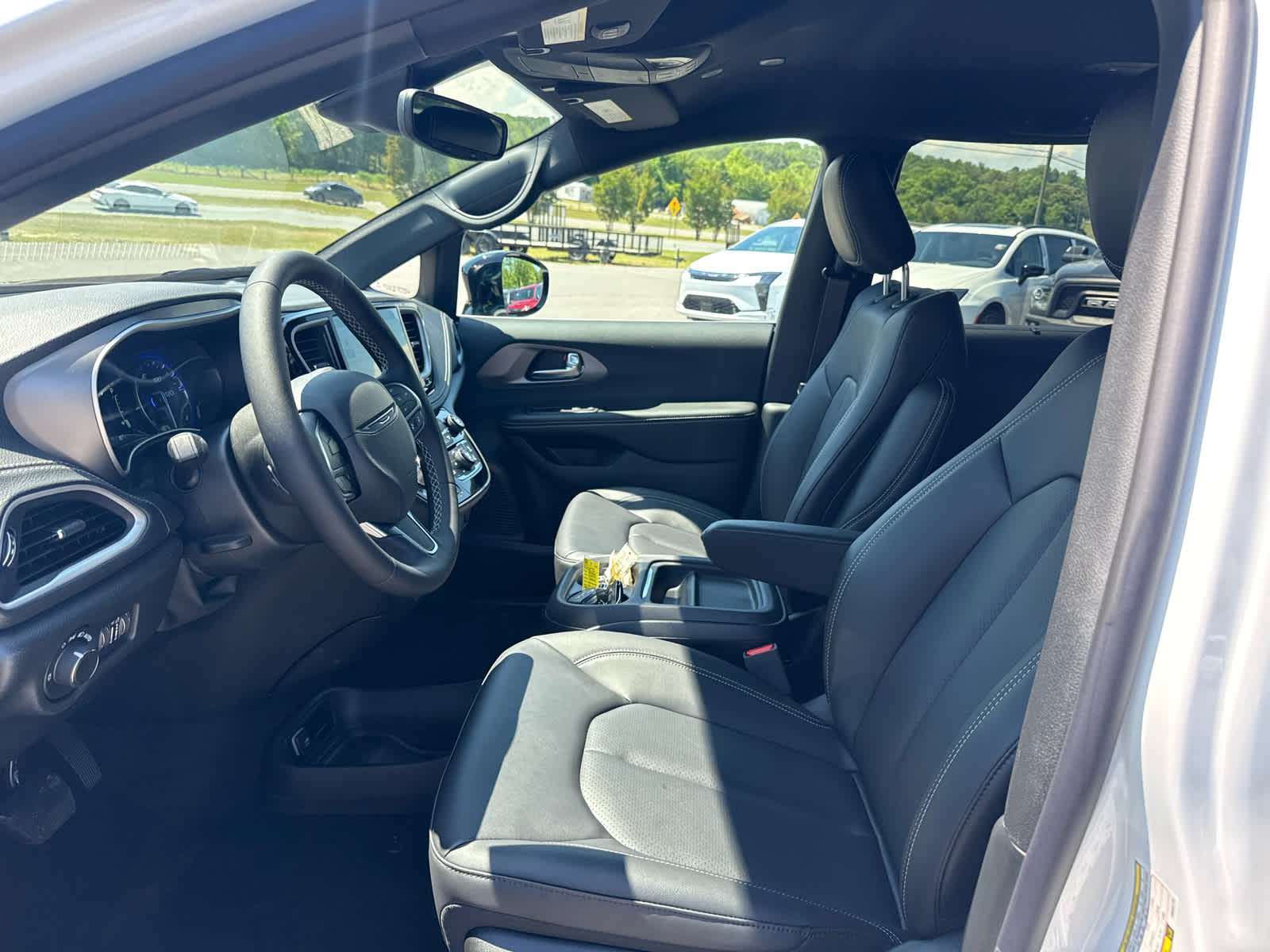2027 Chrysler Pacifica PACIFICA SELECT
