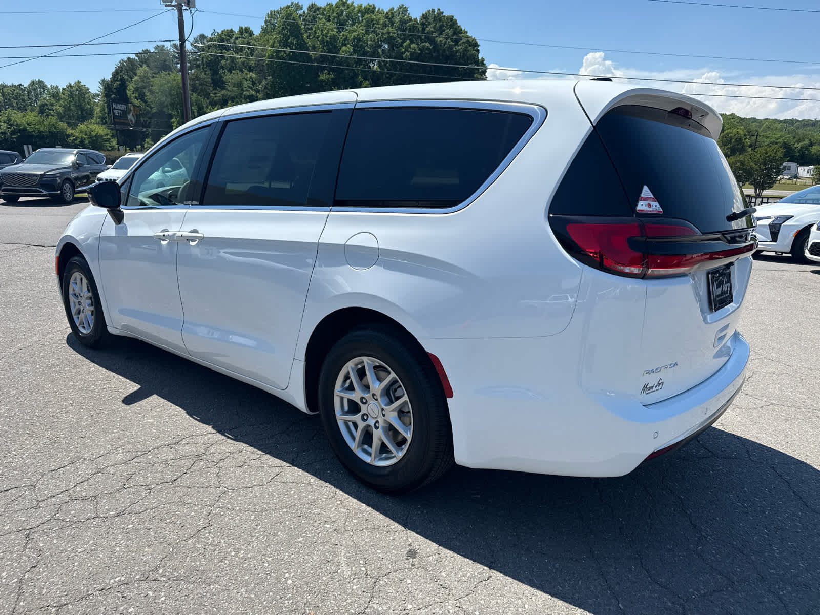 2027 Chrysler Pacifica PACIFICA SELECT